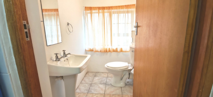 5 Bedroom Property for Sale in Dana Bay Western Cape